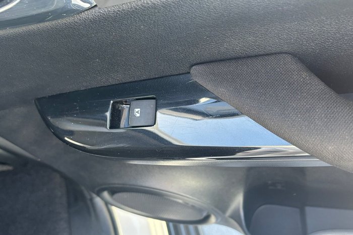 2019 Toyota Hilux SR5