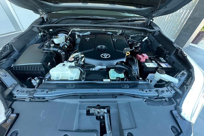 2019 Toyota Hilux SR5