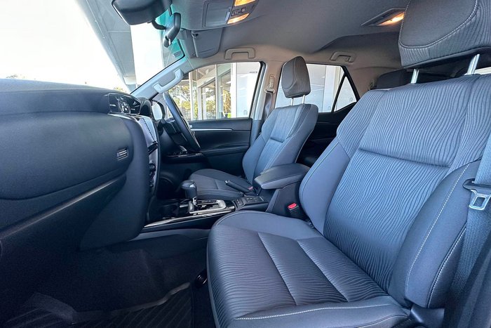 2019 Toyota Hilux SR5