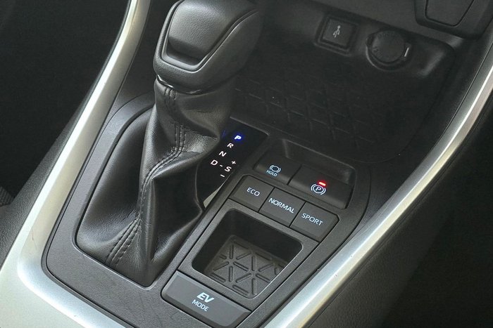 2022 Toyota RAV4 GX