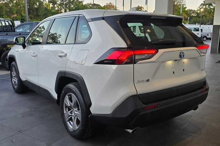 2022 Toyota RAV4 GX