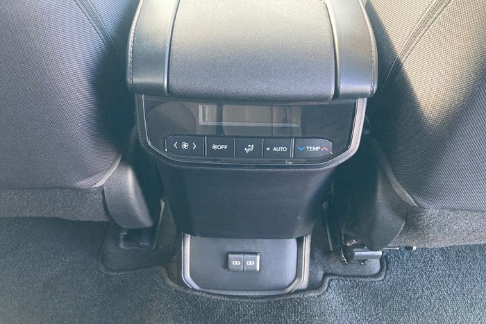 2022 Toyota Kluger GX
