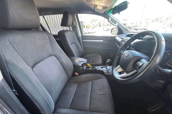 2018 Toyota Hilux SR5