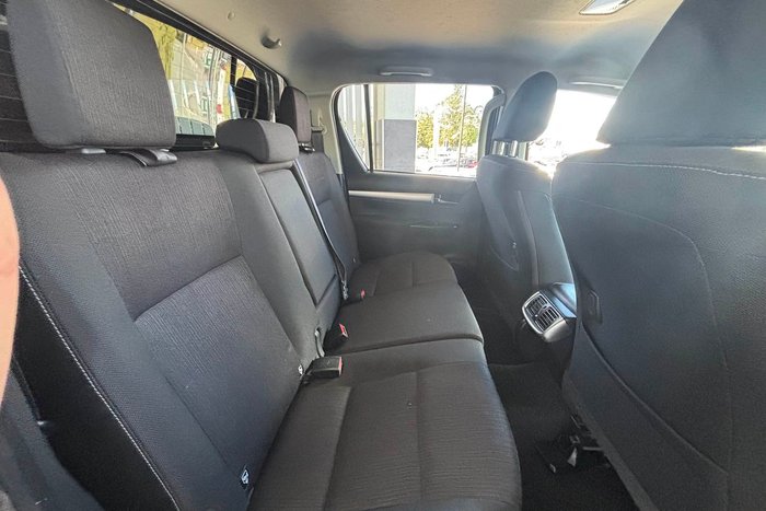 2018 Toyota Hilux SR5