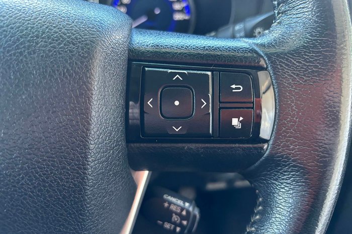 2018 Toyota Hilux SR5