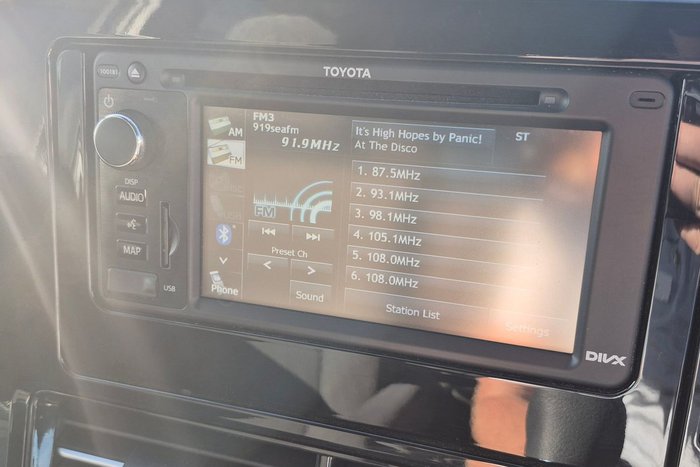 2017 Toyota Tarago GLi