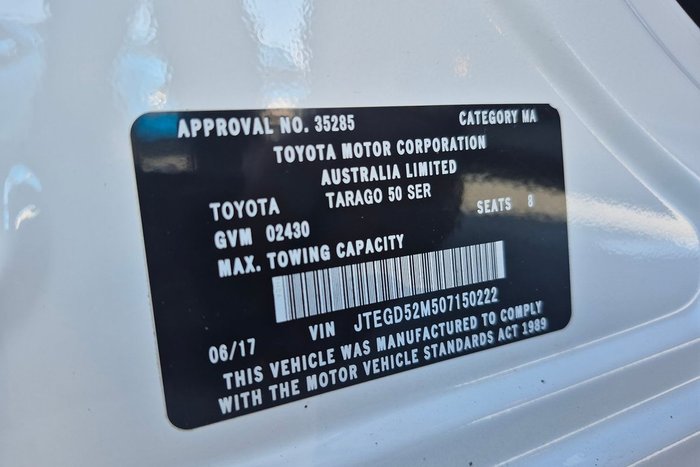 2017 Toyota Tarago GLi