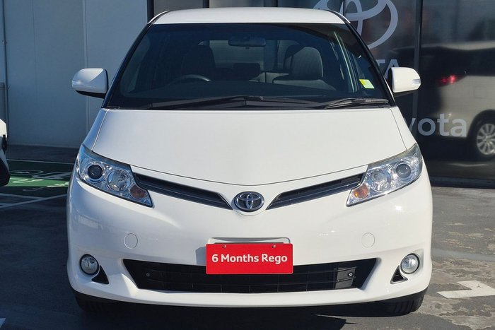 2017 Toyota Tarago GLi