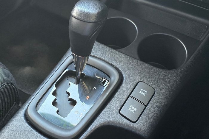 2018 Toyota Hilux SR