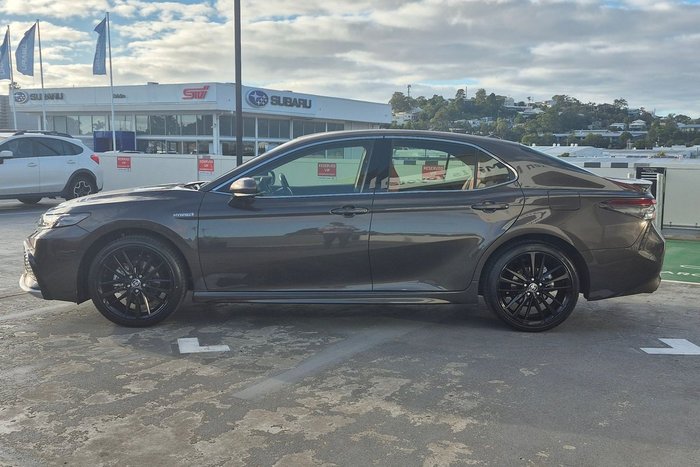 2023 Toyota Camry SX