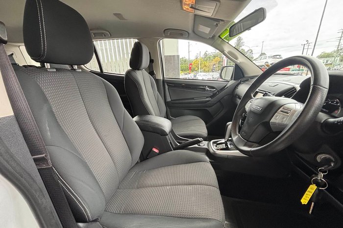 2020 Isuzu MU-X LS-M