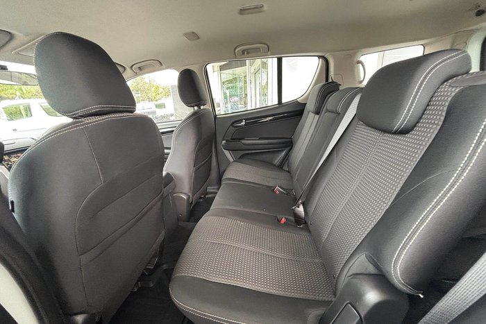 2020 Isuzu MU-X LS-M