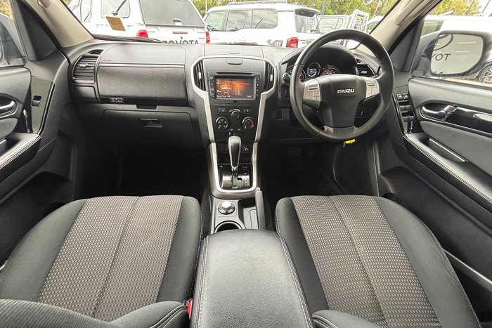 2020 Isuzu MU-X LS-M