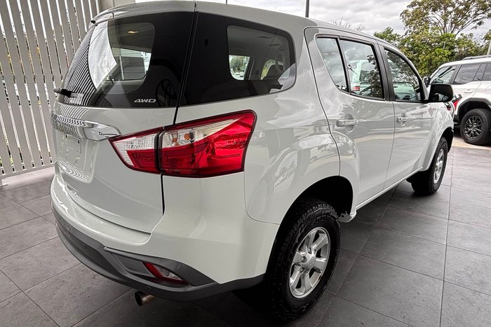 2020 Isuzu MU-X LS-M