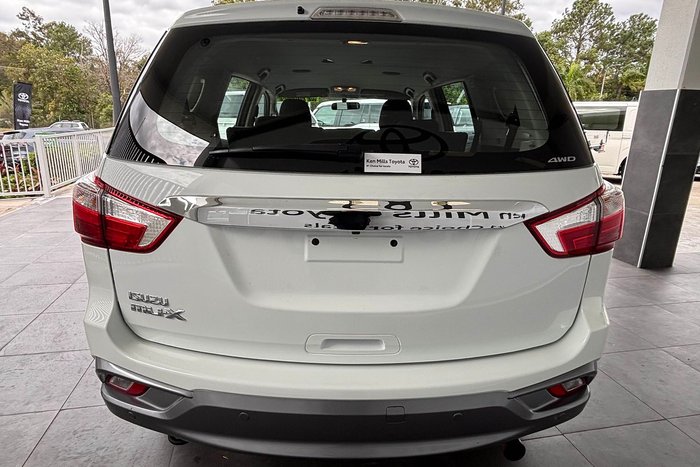 2020 Isuzu MU-X LS-M