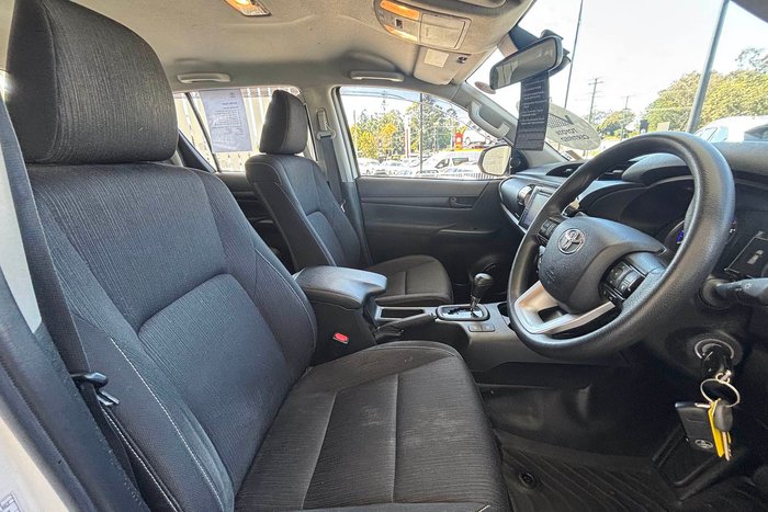 2020 Toyota Hilux SR