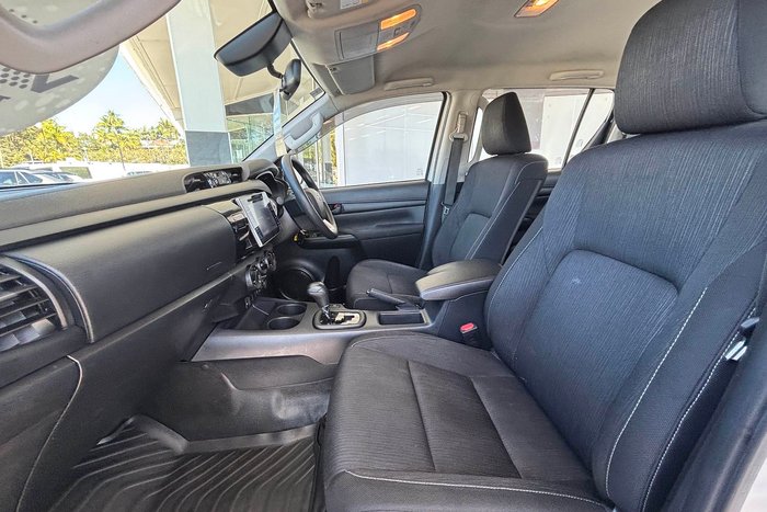 2020 Toyota Hilux SR