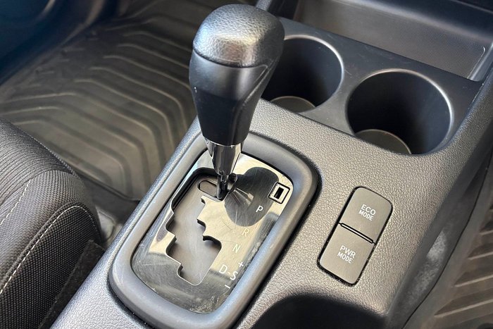 2020 Toyota Hilux SR