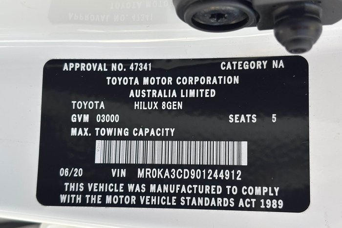 2020 Toyota Hilux SR