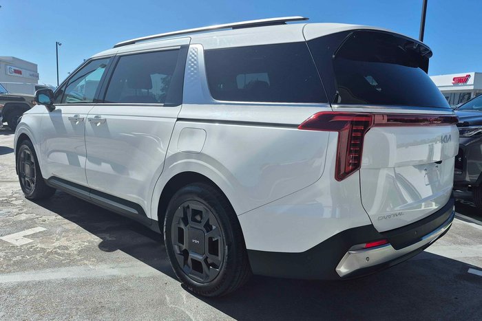 2024 Kia Carnival GT-Line HEV