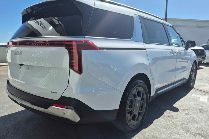 2024 Kia Carnival GT-Line HEV