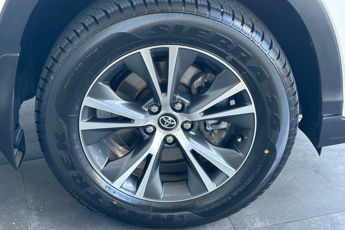 2016 Toyota Kluger GX