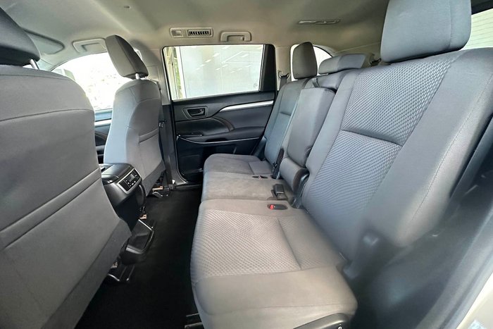 2016 Toyota Kluger GX