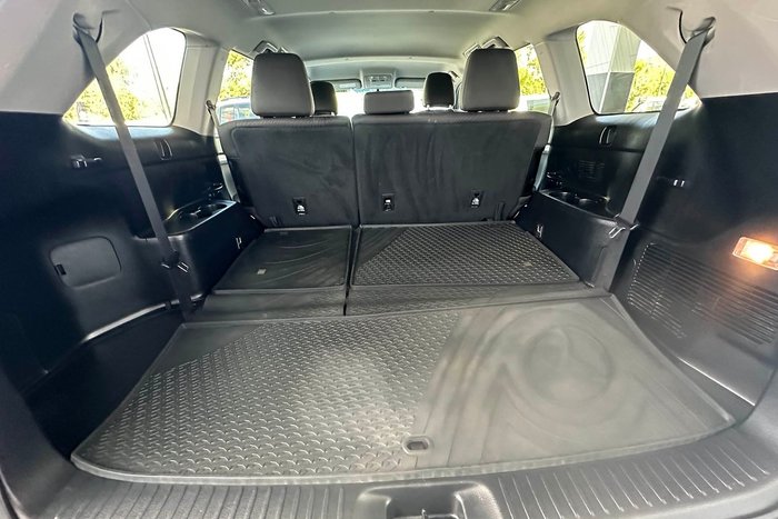 2016 Toyota Kluger GX