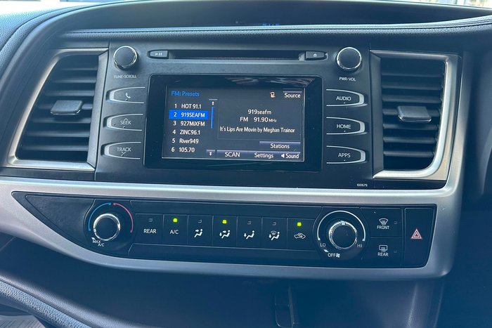 2016 Toyota Kluger GX