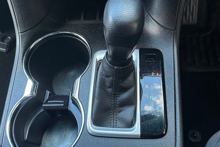 2016 Toyota Kluger GX