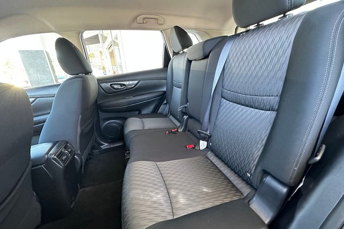 2020 Nissan X-TRAIL ST
