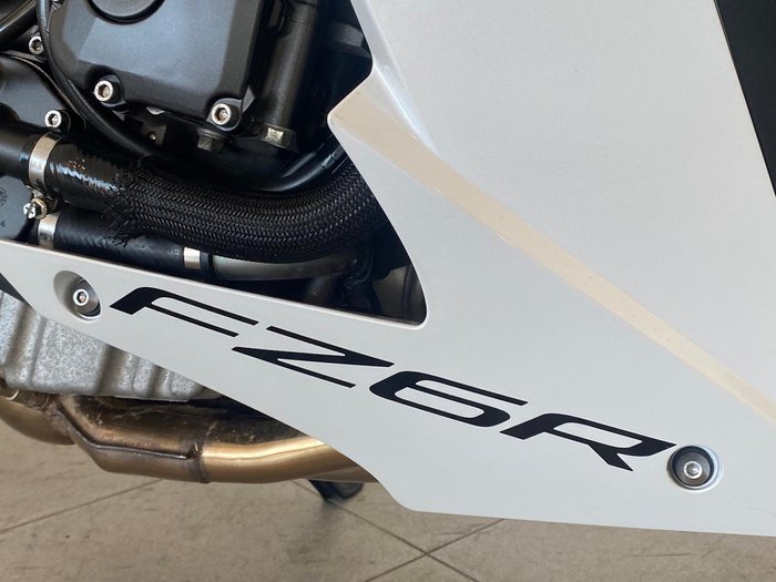 2014 Yamaha FZ6R LAMS Special Edition (XJ6-FLSP) FZ Red