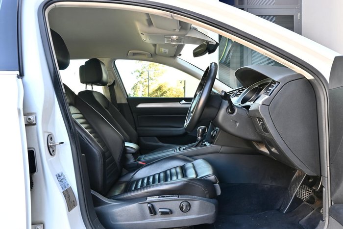 2017 Volkswagen Passat 140TDI Highline B8 MY18 Pure White