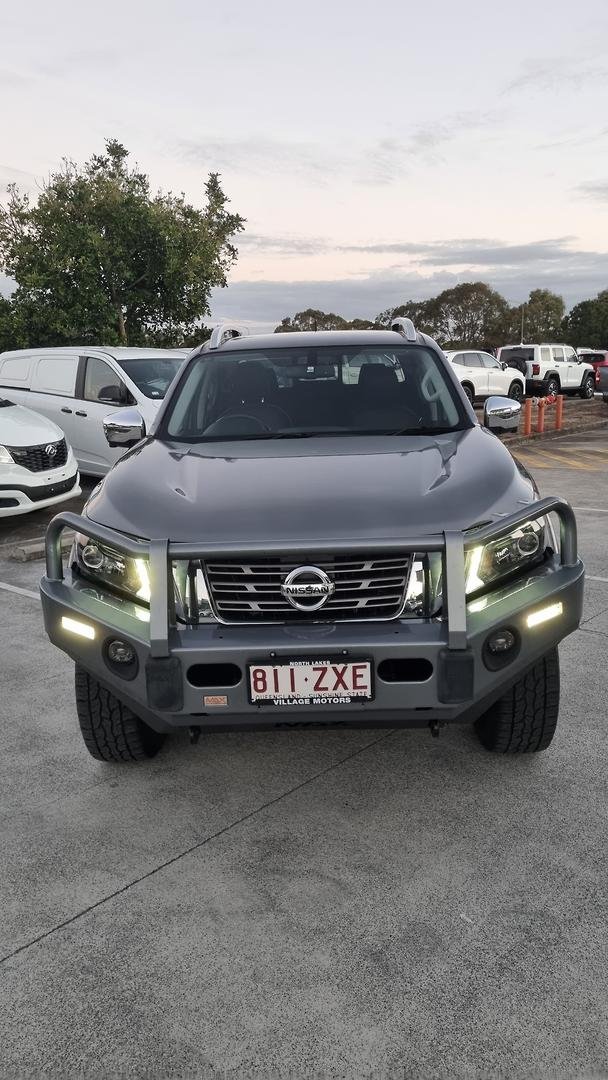 2020 Nissan Navara ST-X