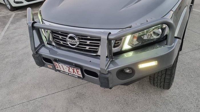 2020 Nissan Navara ST-X