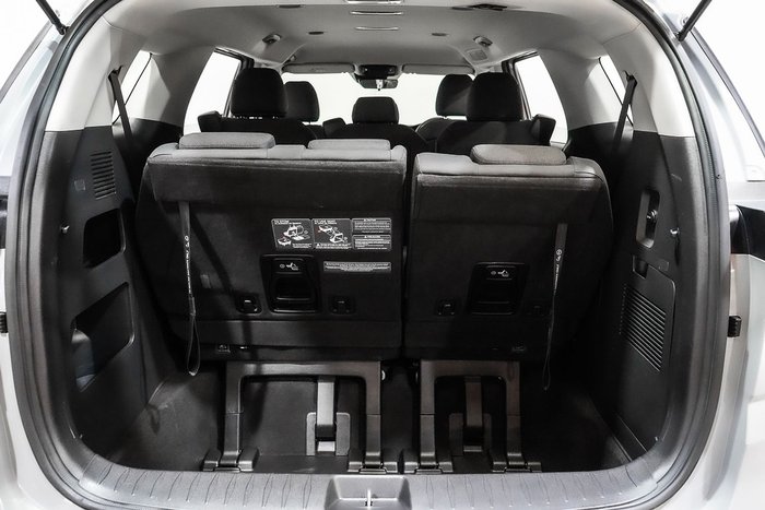 2022 Kia Carnival S
