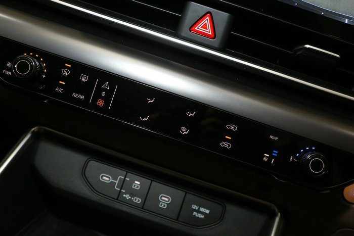 2024 Kia Carnival S