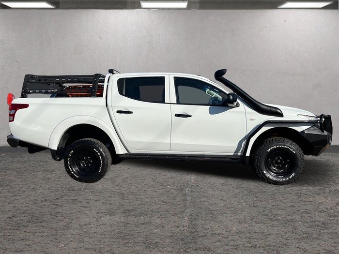 2017 Mitsubishi Triton
