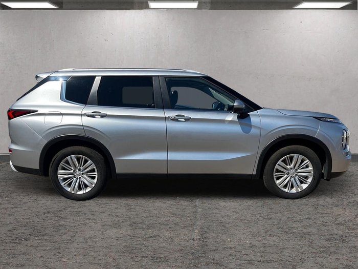 2024 Mitsubishi Outlander