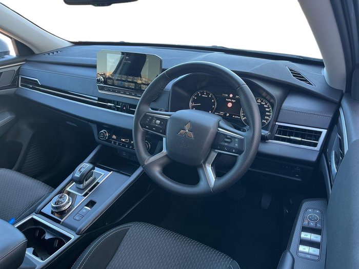 2024 Mitsubishi Outlander
