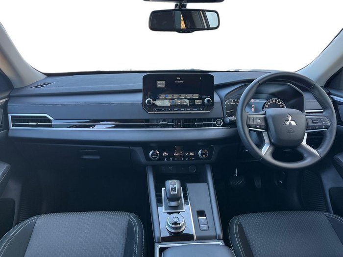 2024 Mitsubishi Outlander