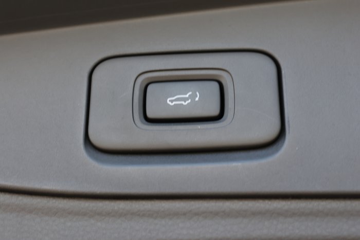 2024 Isuzu MU-X LS-U