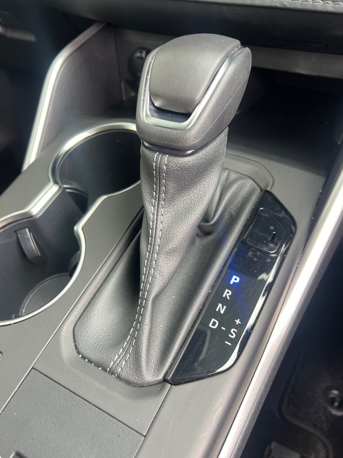 2023 Toyota Kluger GX