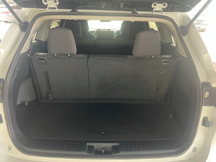 2023 Toyota Kluger GX