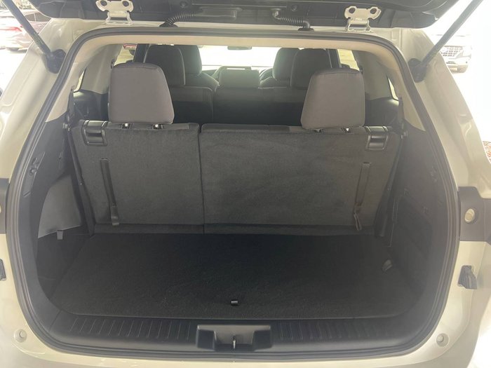 2023 Toyota Kluger GX