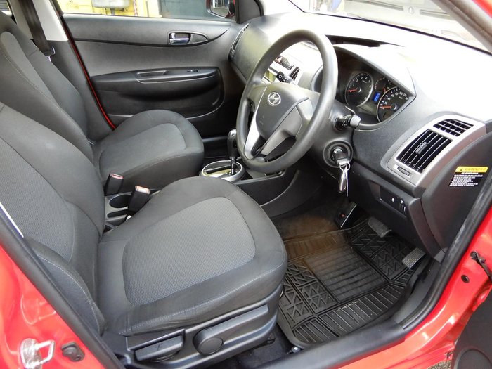 2014 Hyundai i20 Active PB MY14 Electric Red