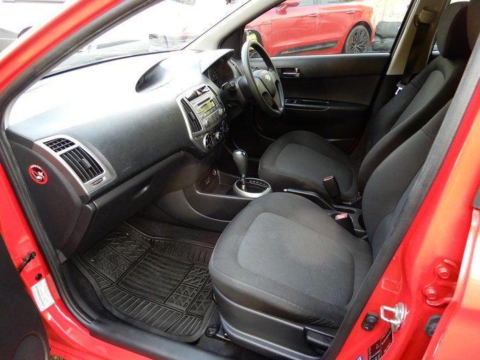 2014 Hyundai i20 Active PB MY14 Electric Red