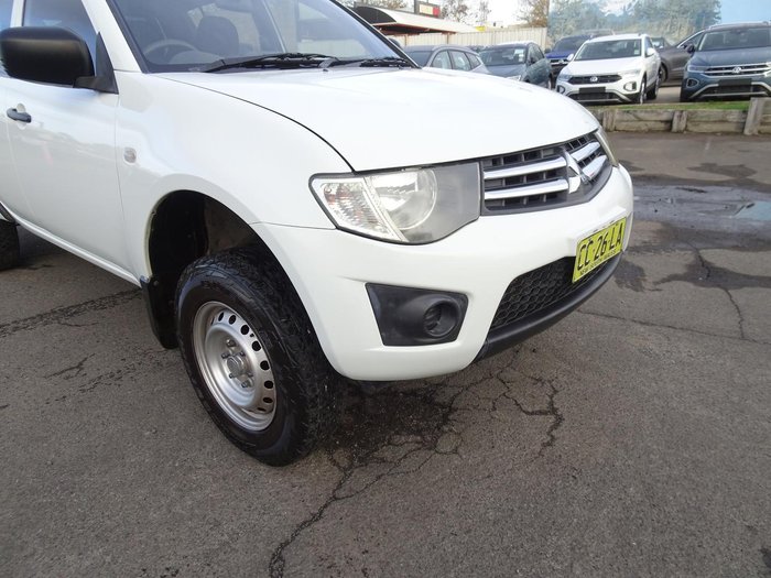 2009 Mitsubishi Triton GLX MN MY10 4X4 Dual Range White