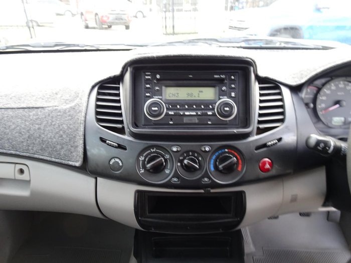 2009 Mitsubishi Triton GLX MN MY10 4X4 Dual Range White