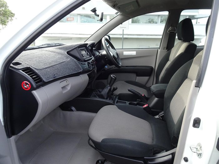 2009 Mitsubishi Triton GLX MN MY10 4X4 Dual Range White